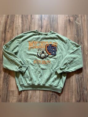 Urban Outfitters Crewneck Sweatshirt